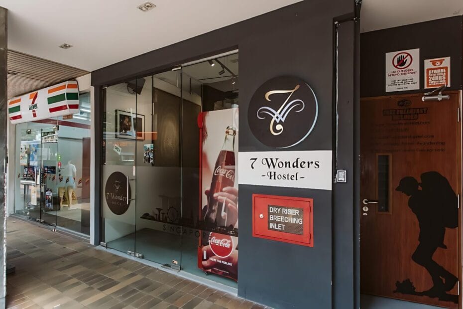 7 Wonders Hostel Boat Quay Singapore